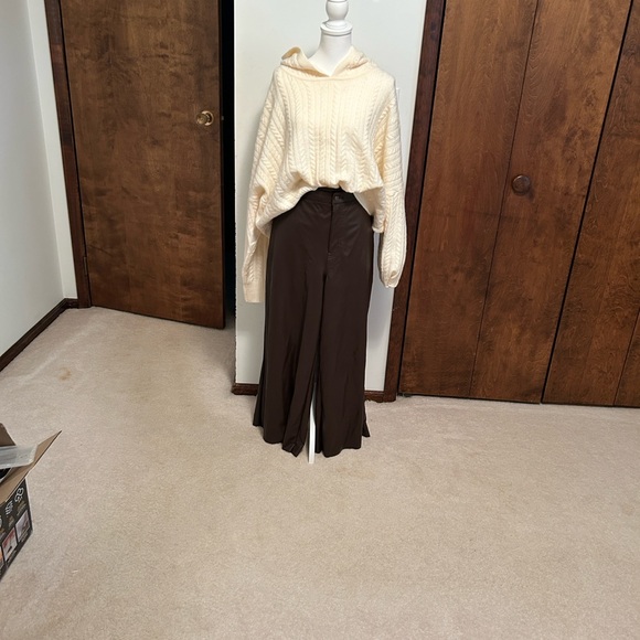 Cream Cable Knit Women's Sweater - Picture 1 of 4
